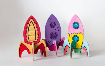 Holz-Rakete bemalen – Kreatives DIY-Projekt für Kinder & Erwachsene